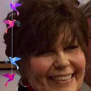 Meet your Posher, Paula